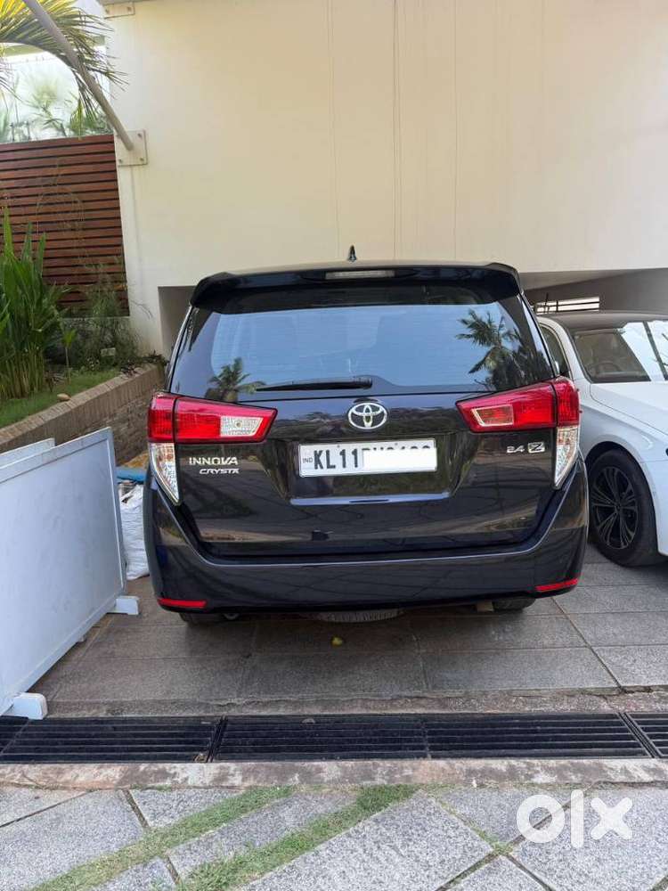 Toyota Innova Crysta [2020-ongoing] 2.4 Zx At 7 Str, 2022