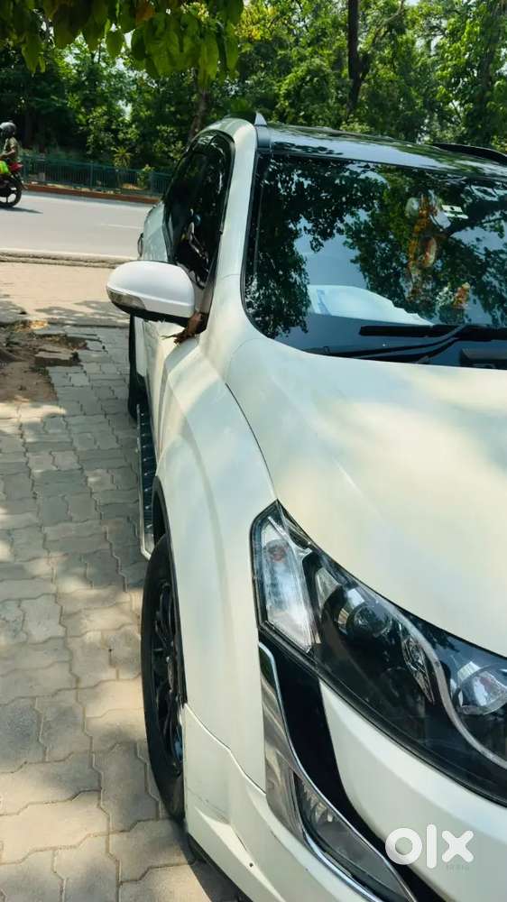 Mahindra Xuv500 2.2 W10 2016