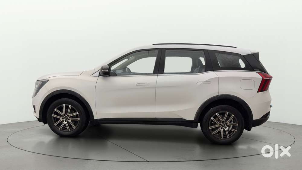 Mahindra Xuv700 2.2 Ax 5 Diesel At 7 Str, 2023, Diesel