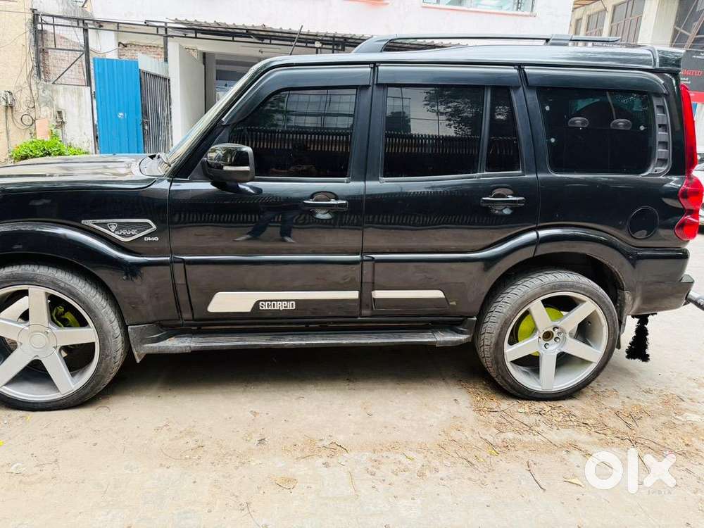 Mahindra Scorpio 2019 Diesel 102500 Km Driven