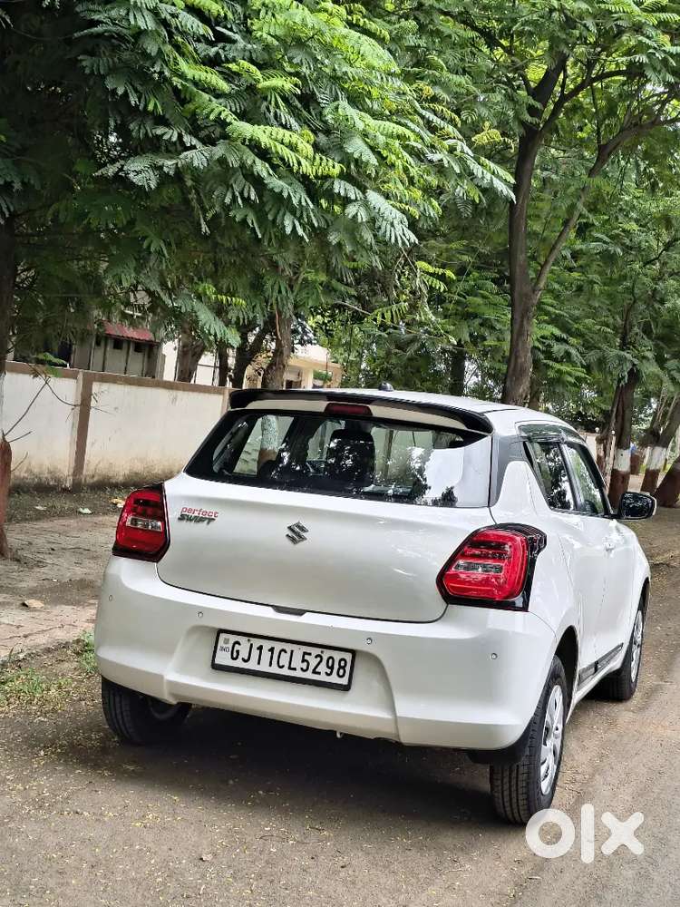 Maruti Suzuki Swift 2024 Petrol Manual Owner 1st