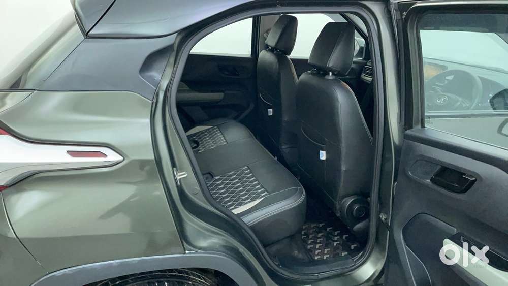 Tata Punch 1.2 Revotron Adventure Camo Rhythm Amt, 2023, Petrol