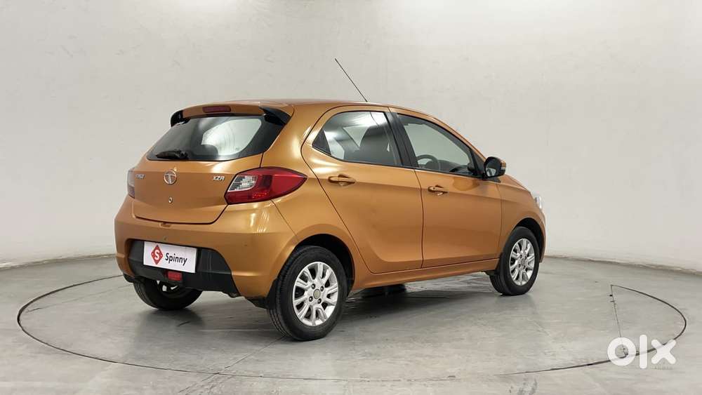 Tata Tiago Xza, 2017, Petrol