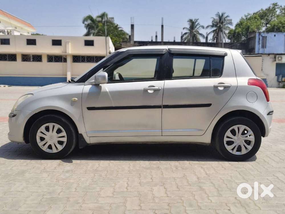 Maruti Suzuki Swift Lxi Option, 2006, Petrol