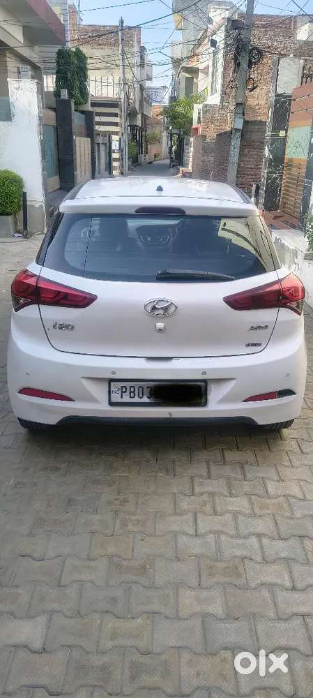 Hyundai I20 2015 Diesel 105000 Km Driven