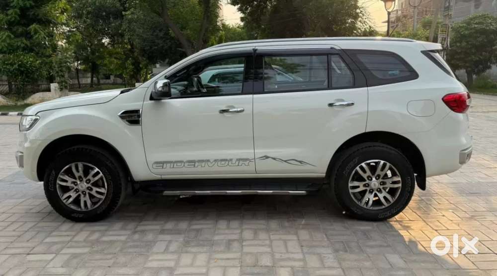 Ford Endeavour 3.2 Titanium At 4x4, 2017, Diesel