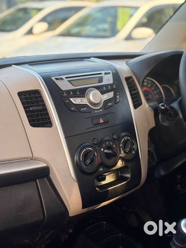 Maruti Suzuki Wagon R Vxi Plus Optional, 2016, Petrol