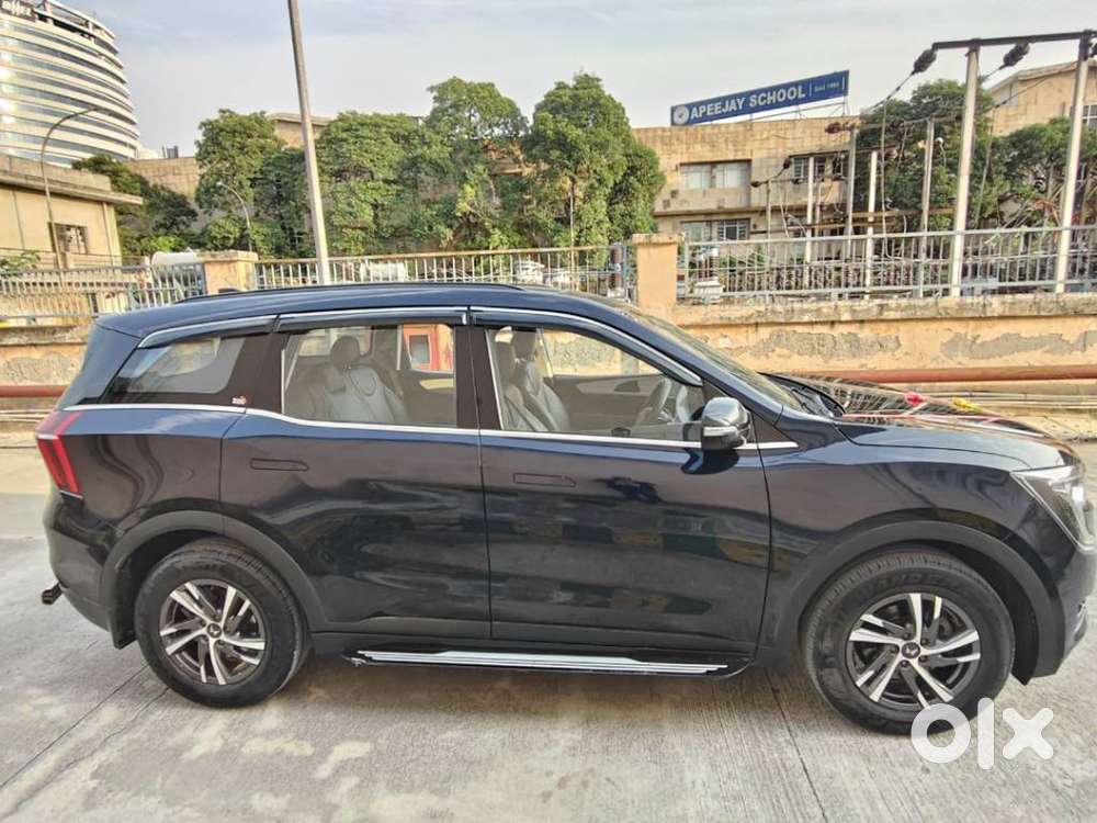 Mahindra Xuv700 2.0 Ax 5 Petrol Mt Str, 2024, Petrol