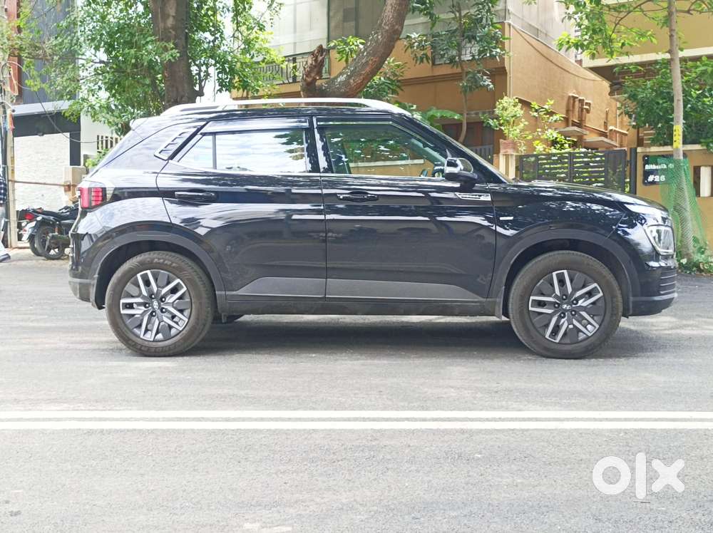 Hyundai Venue 1.0 S (o) Turbo Dct, 2024, Petrol