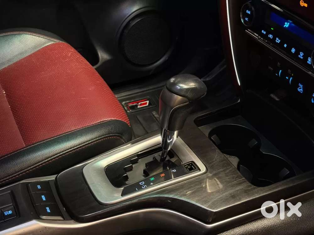 Toyota Fortuner Legender, 2023, Diesel