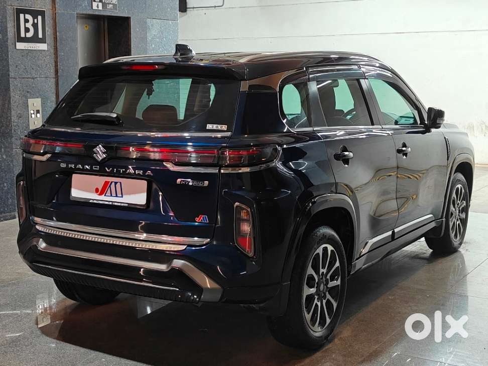 Maruti Suzuki Grand Vitara 1.5 Alpha Plus Intelligent Hybrid Ecvt, 2..
