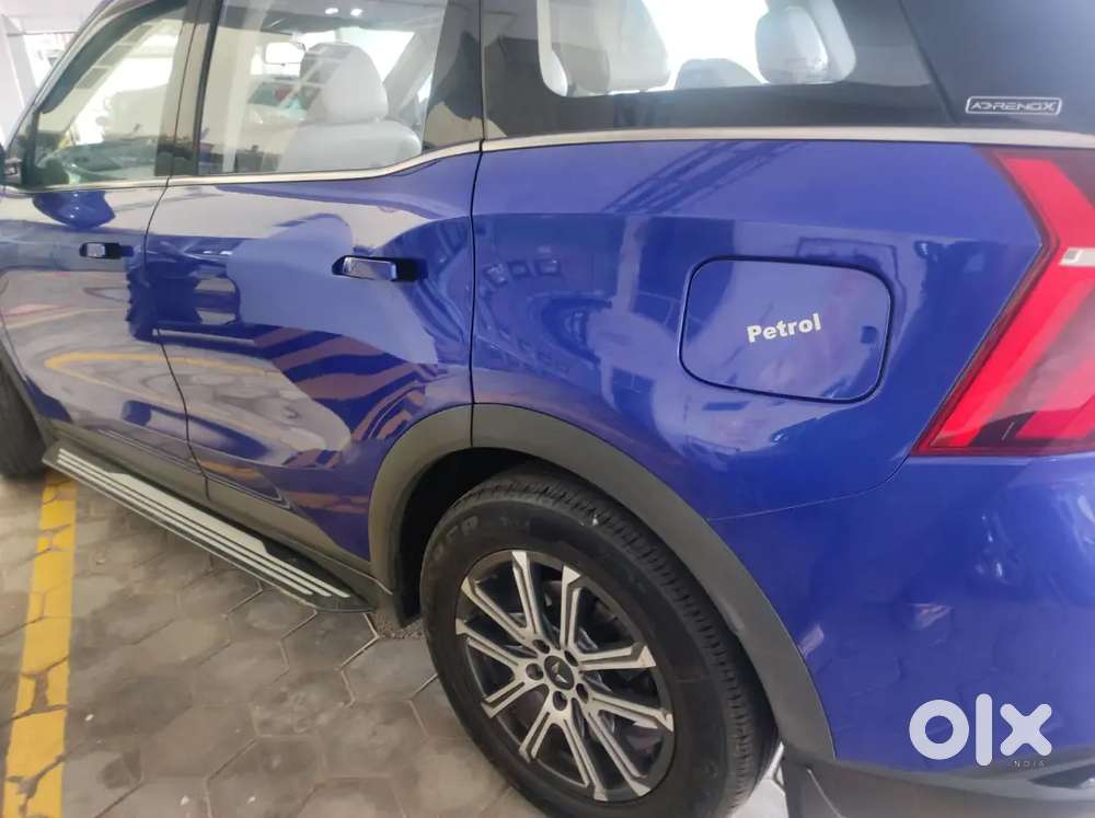 Mahindra Xuv700 2022 Petrol 47500 Km Driven