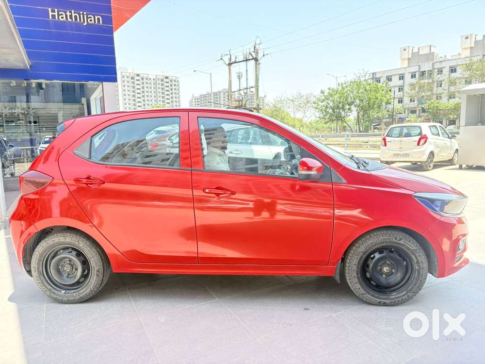 Tata Tiago 1.2 Revotron Xt (o), 2021, Petrol
