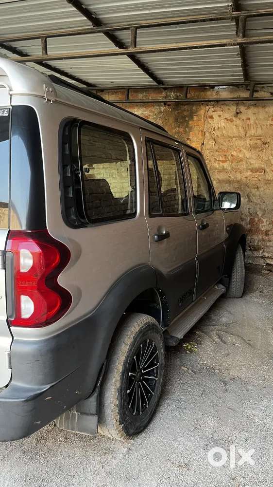 Mahindra Scorpio Classic 2019