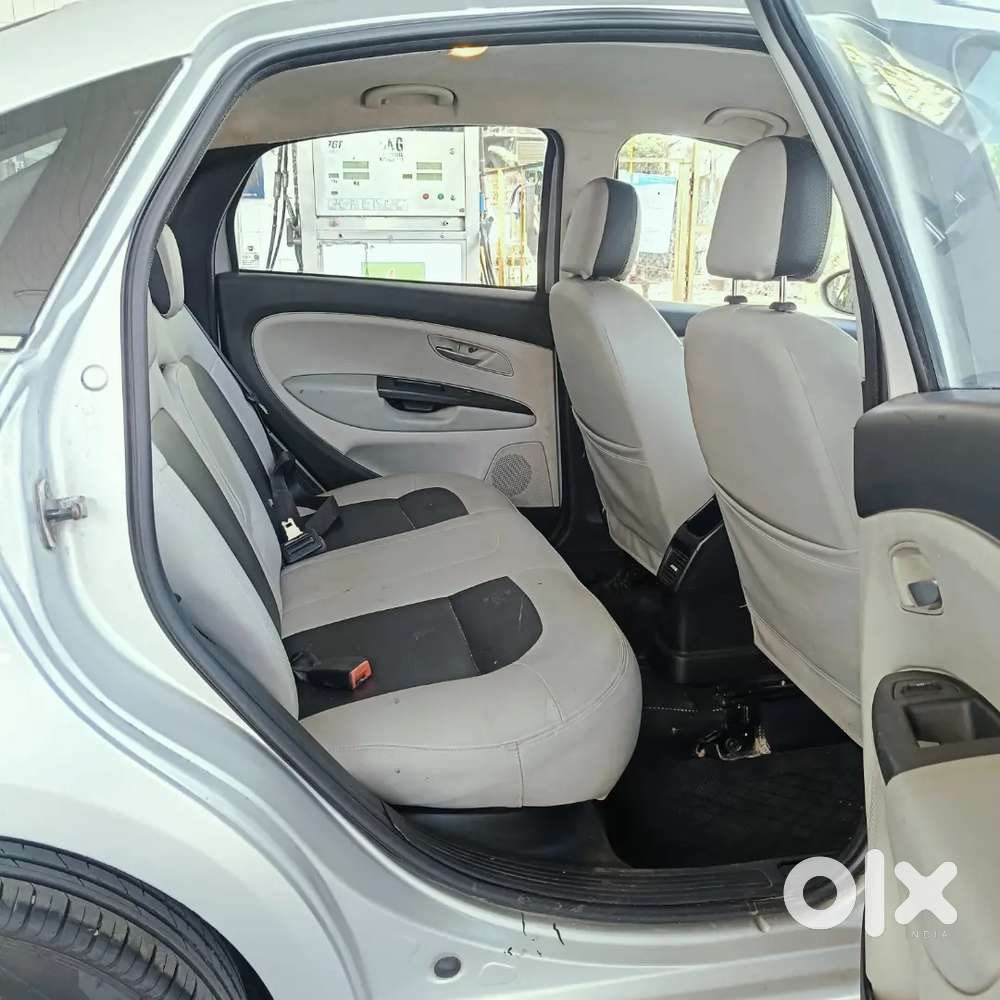 Fiat Linea Emotion Diesel 2015.