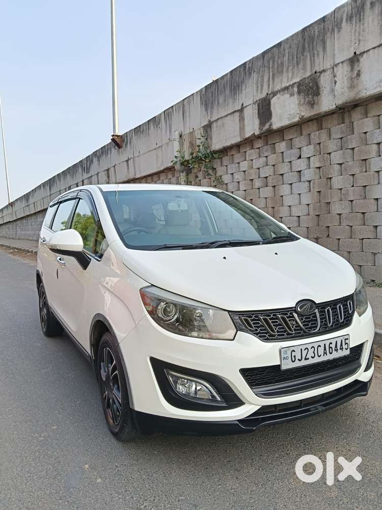 Mahindra Marazzo M8 8str, 2018, Diesel