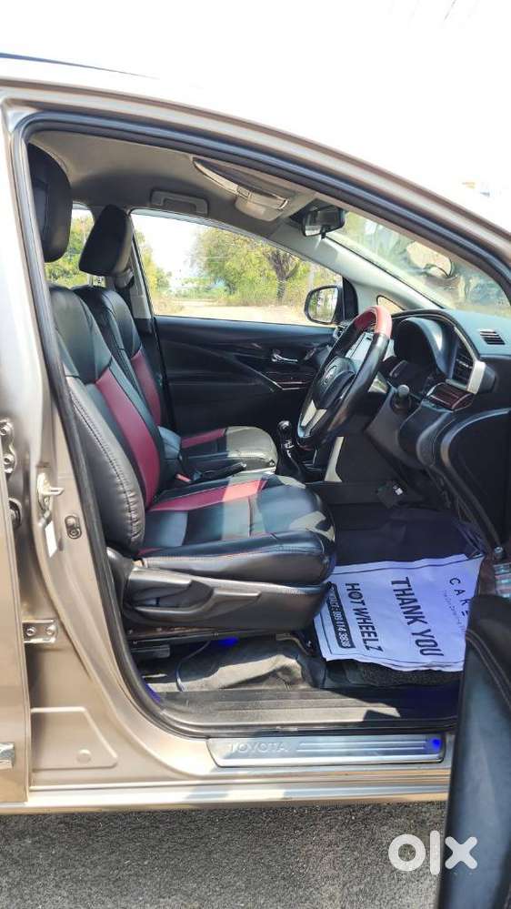 Toyota Innova Crysta 2.4 V 8 Str, 2017, Diesel