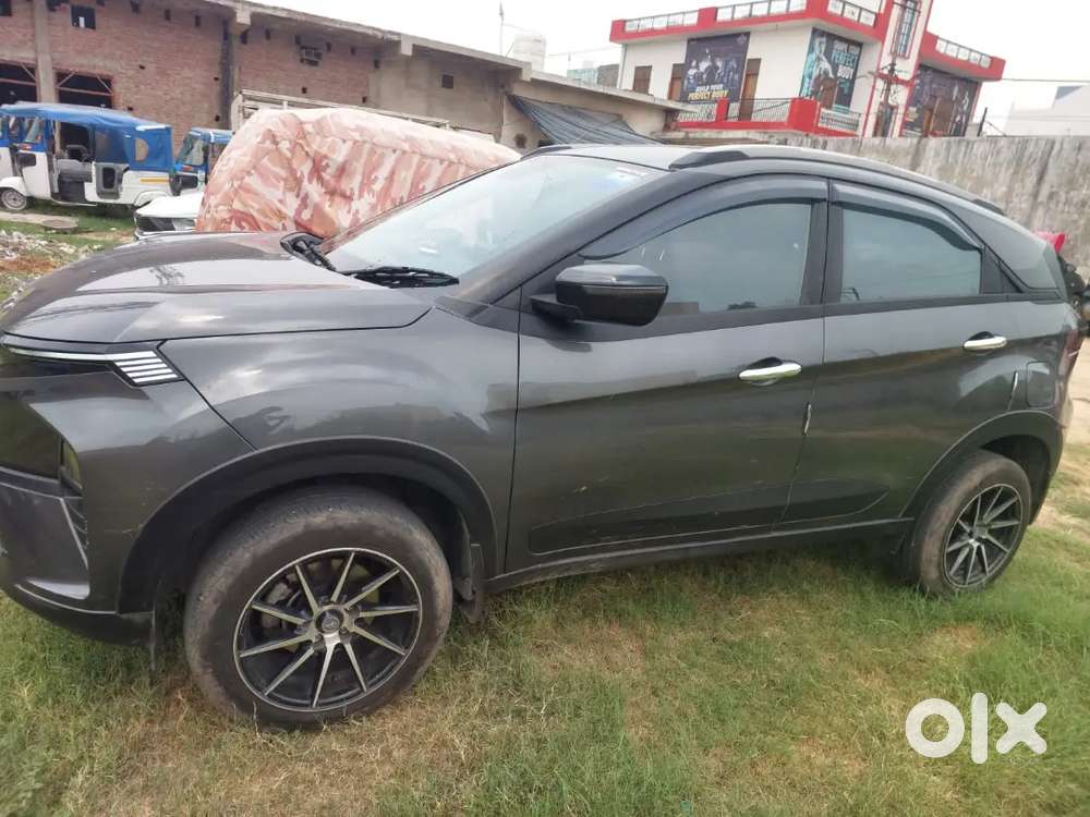 Tata Nexon 2024 Petrol 40000 Km Driven