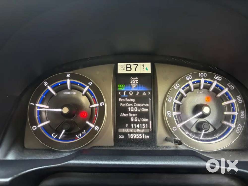 Toyota Innova Crysta 2018 Diesel Well Maintained