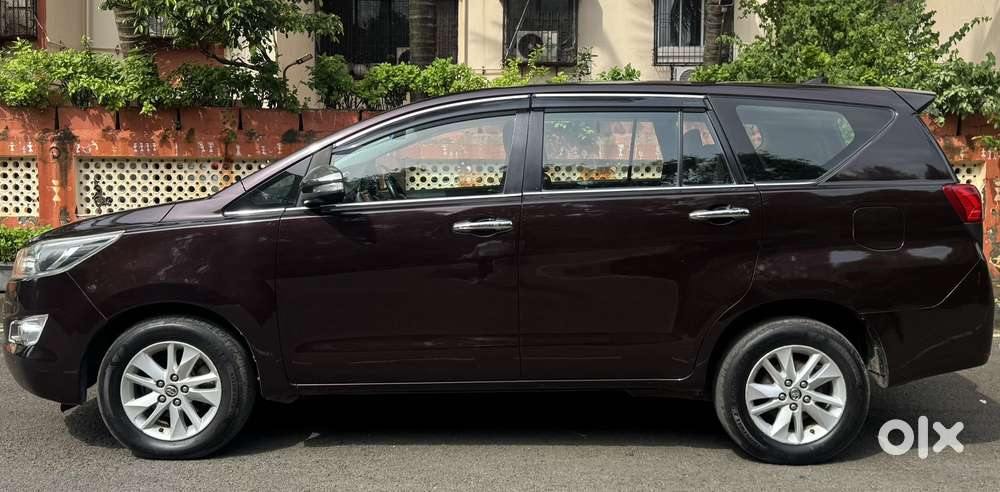 Toyota Innova Crysta 2.4 Vx Mt 8s, 2016, Diesel