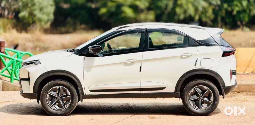 Tata Nexon Creative Plus 1.2 Revotron Petrol 6 Amt, 2024, Petrol