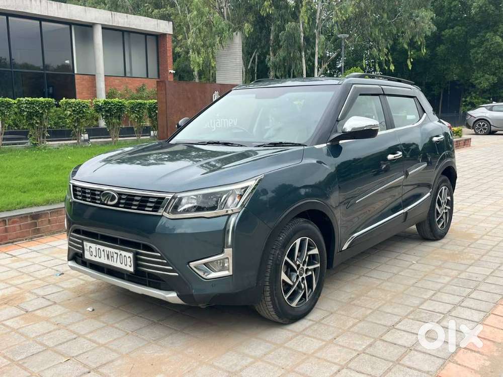 Mahindra Xuv300 W8 (o) 1.5 Diesel Amt, 2022, Diesel