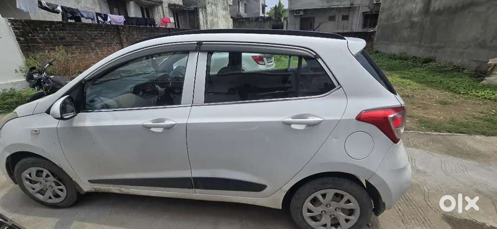 Hyundai Grand I10 2018 Petrol 72645 Km Driven