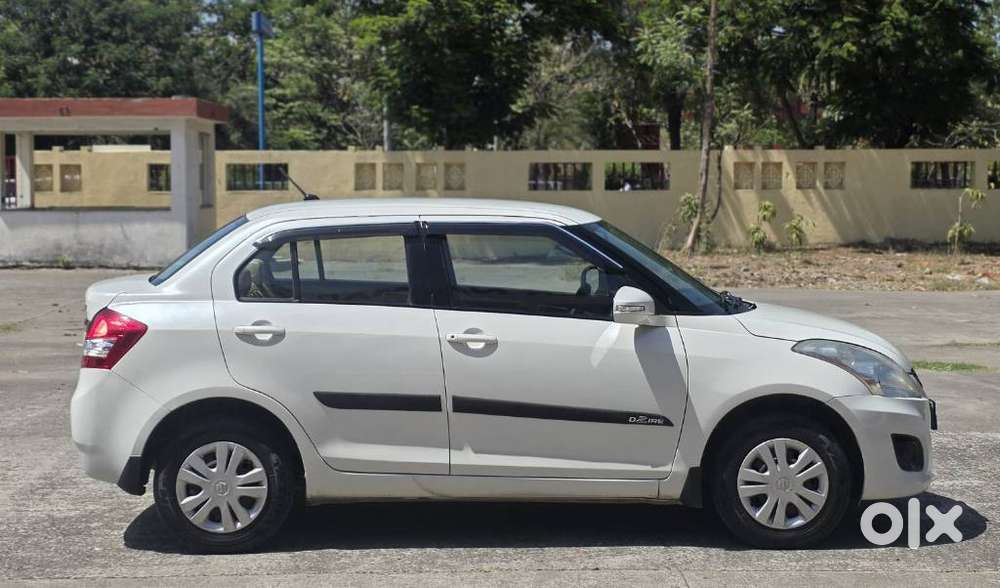 Maruti Suzuki Swift Dzire 1.2 Vxi Bsiv, 2013, Petrol