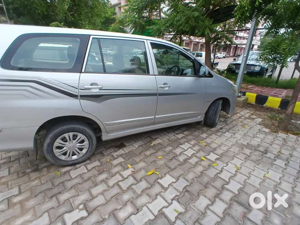 Toyota Innova 2.5 G 2013