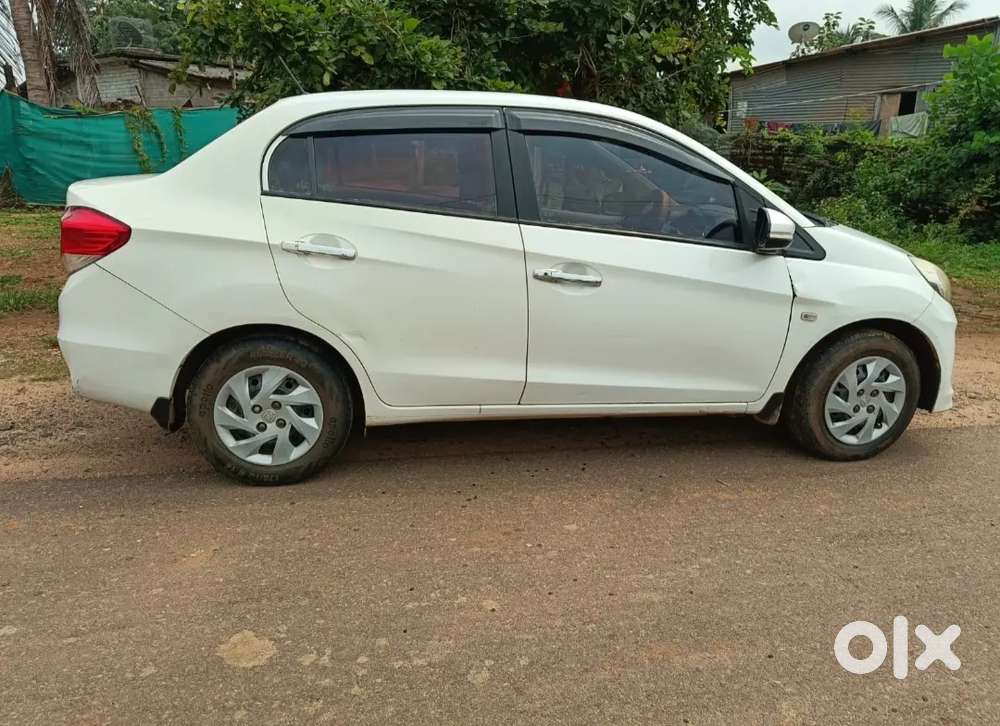 Honda Amaze 2015 Diesel 250000 Km Driven