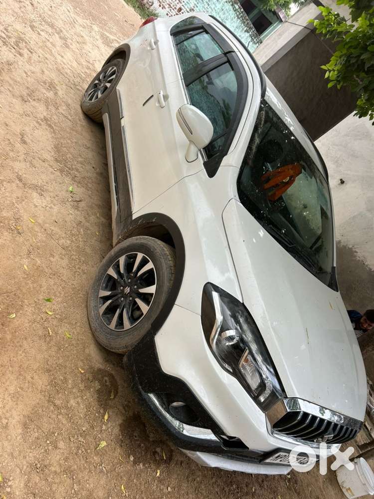Maruti Suzuki S Cross Petrol Well Maintained