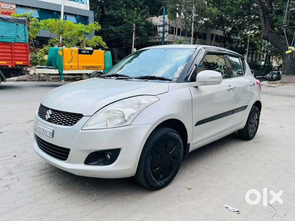 Maruti Suzuki Swift Vxi With Abs, 2014, Petrol