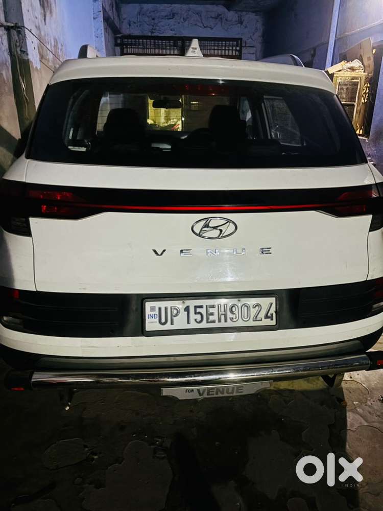 Hyundai Venue Petrol 2024 Best Condition
