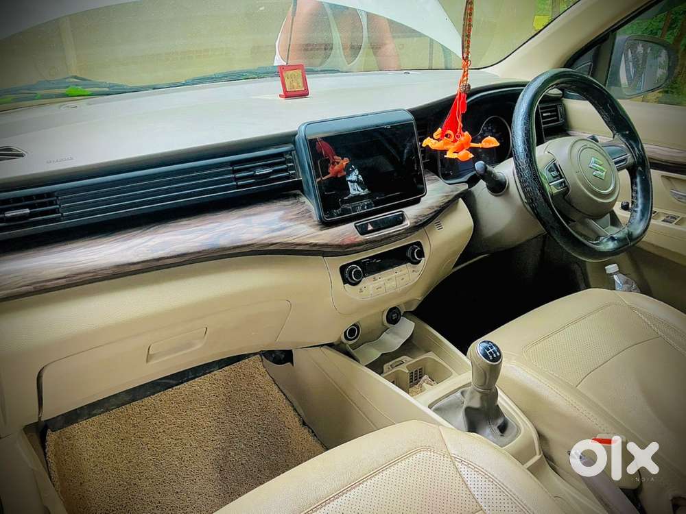 Maruti Suzuki Ertiga 1.5 Zxi 2019 Top Model Manual