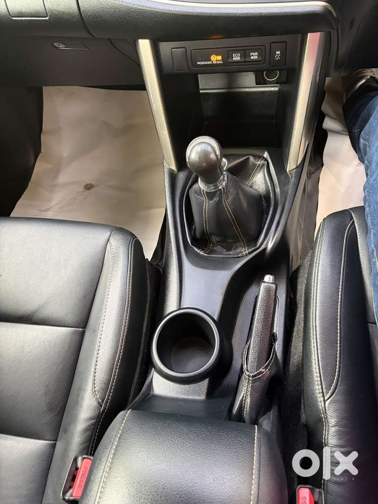 Toyota Innova Crysta 2017 Diesel Well Maintained