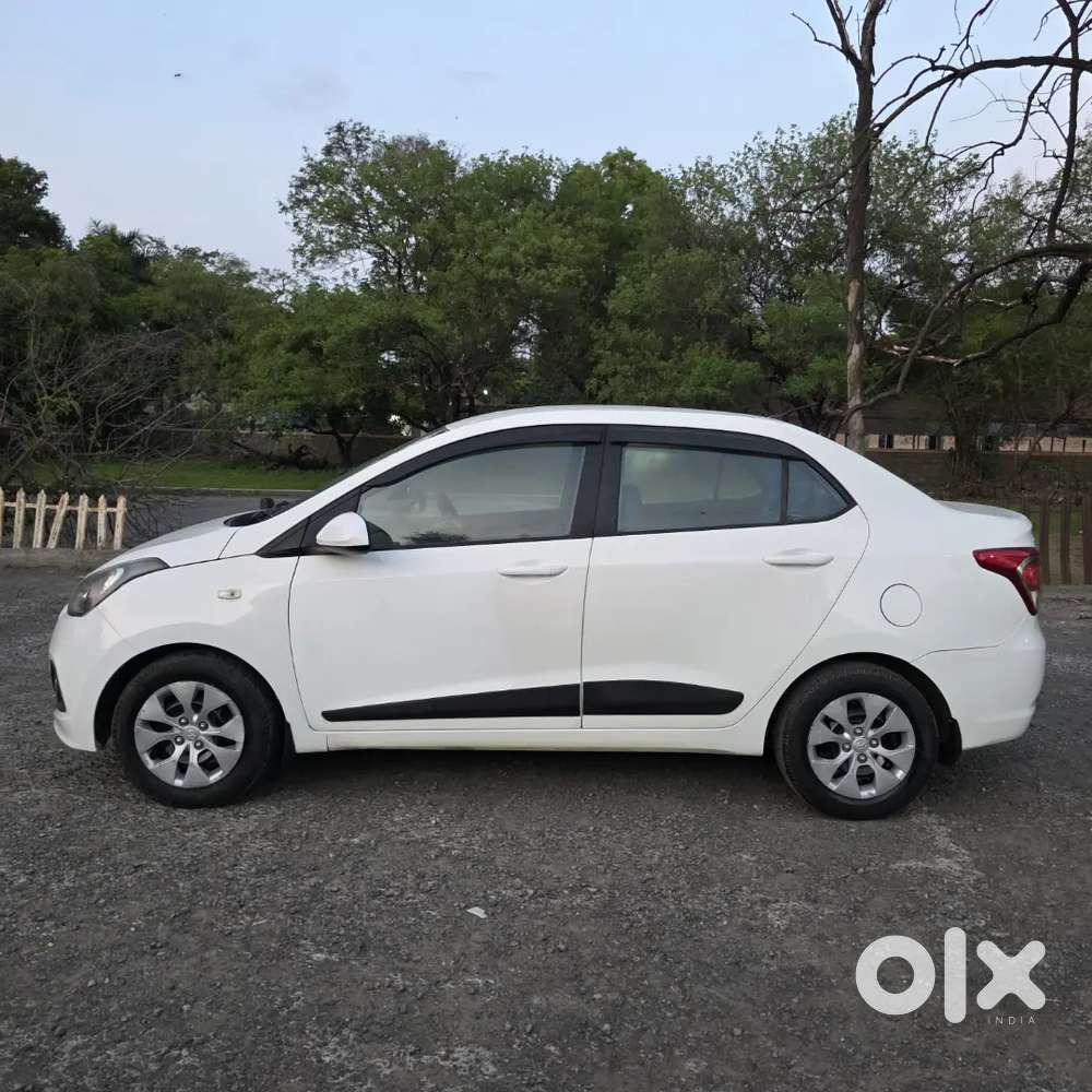 Hyundai Xcent Diesel 2015 Oct.