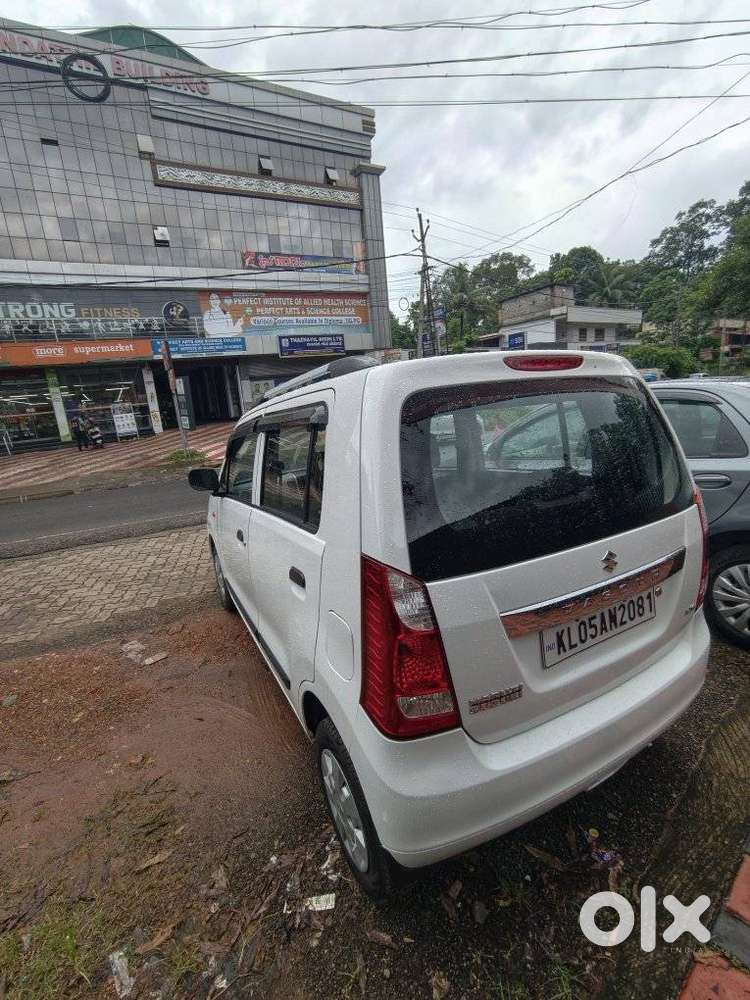 Maruti Suzuki Wagon R Lxi Optional, 2016, Petrol