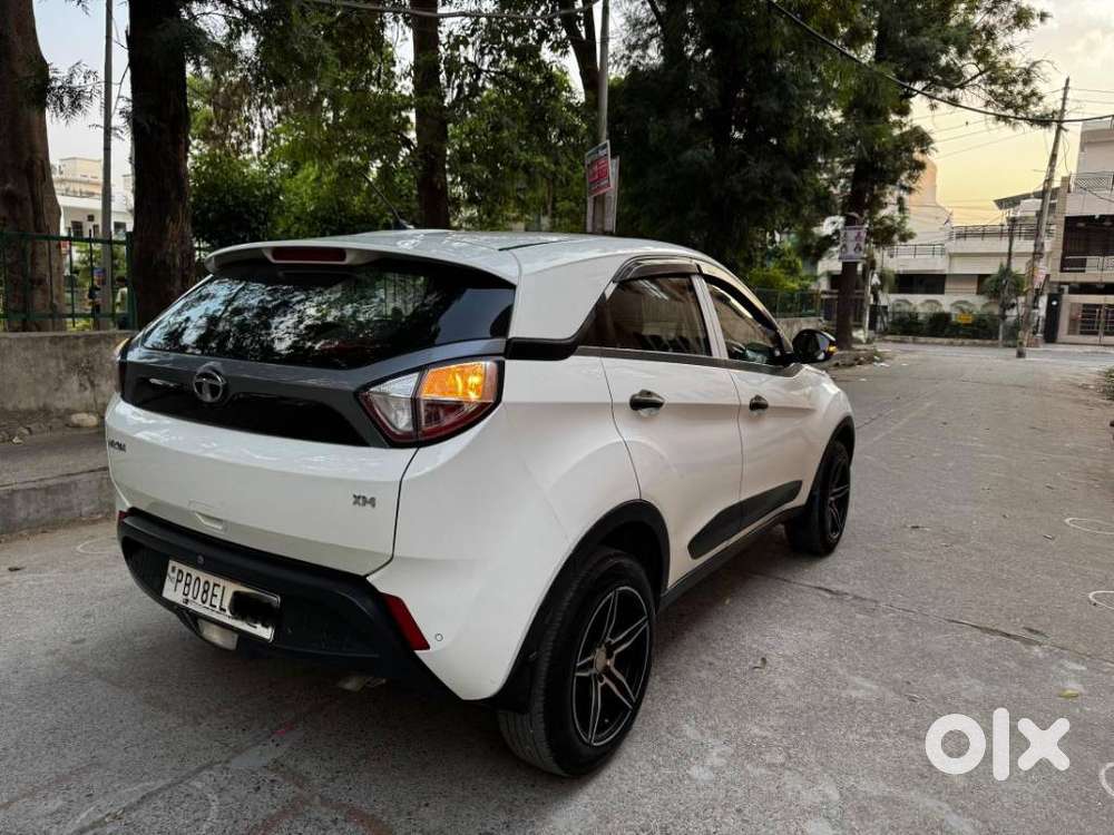 Tata Nexon 1.5 Revotorq Xm (s), 2019, Diesel