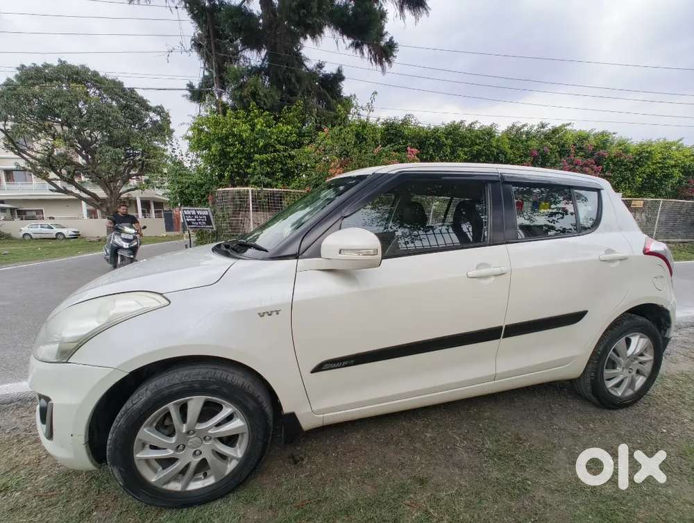 Maruti Swift 1.2 Petrol 2014 Dec Available For Sell