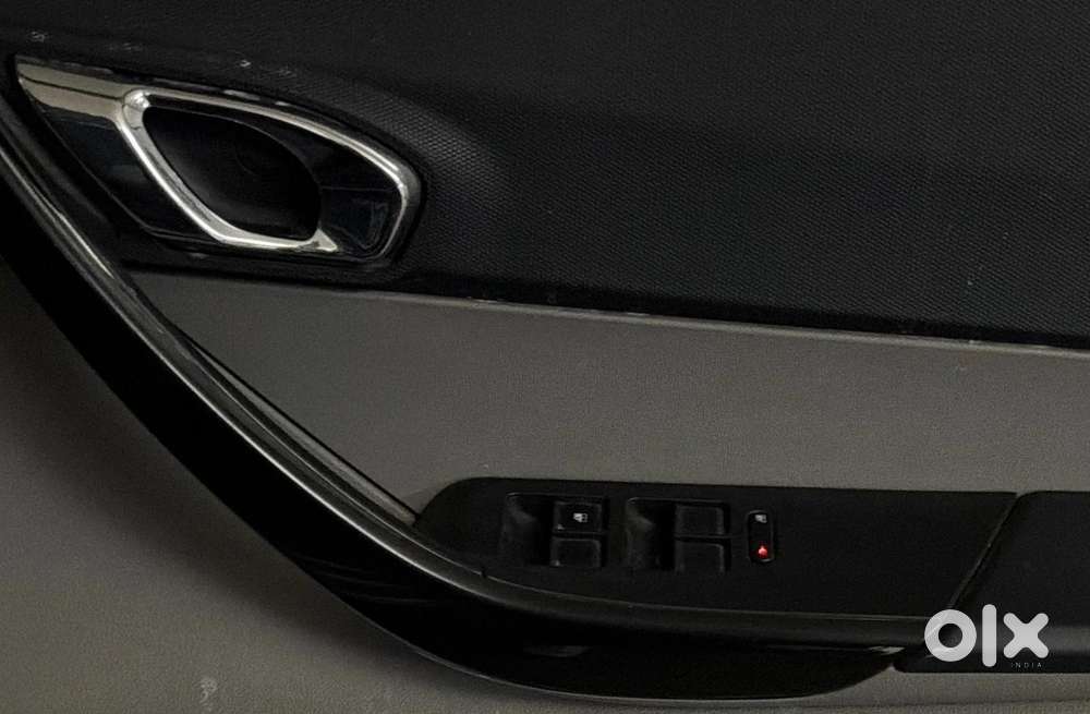 Tata Tiago 1.2 Revotron Xz, 2018, Petrol