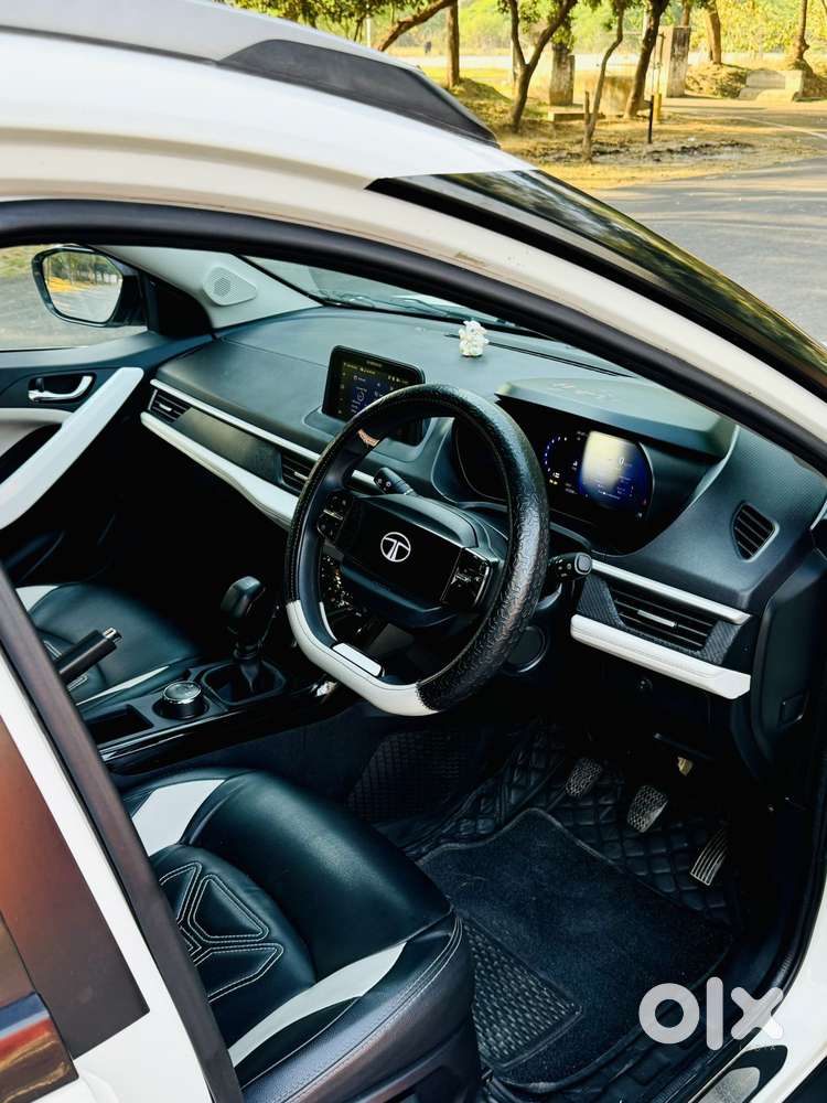 Tata Nexon Creative Plus 1.2 Revotron Petrol 6 Mt, 2023, Petrol