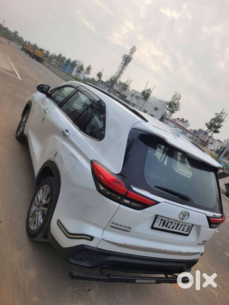 Toyota Innova Hycross 2.0 Zx (o) Hybrid 7 Str, 2023, Cng & Hybrids