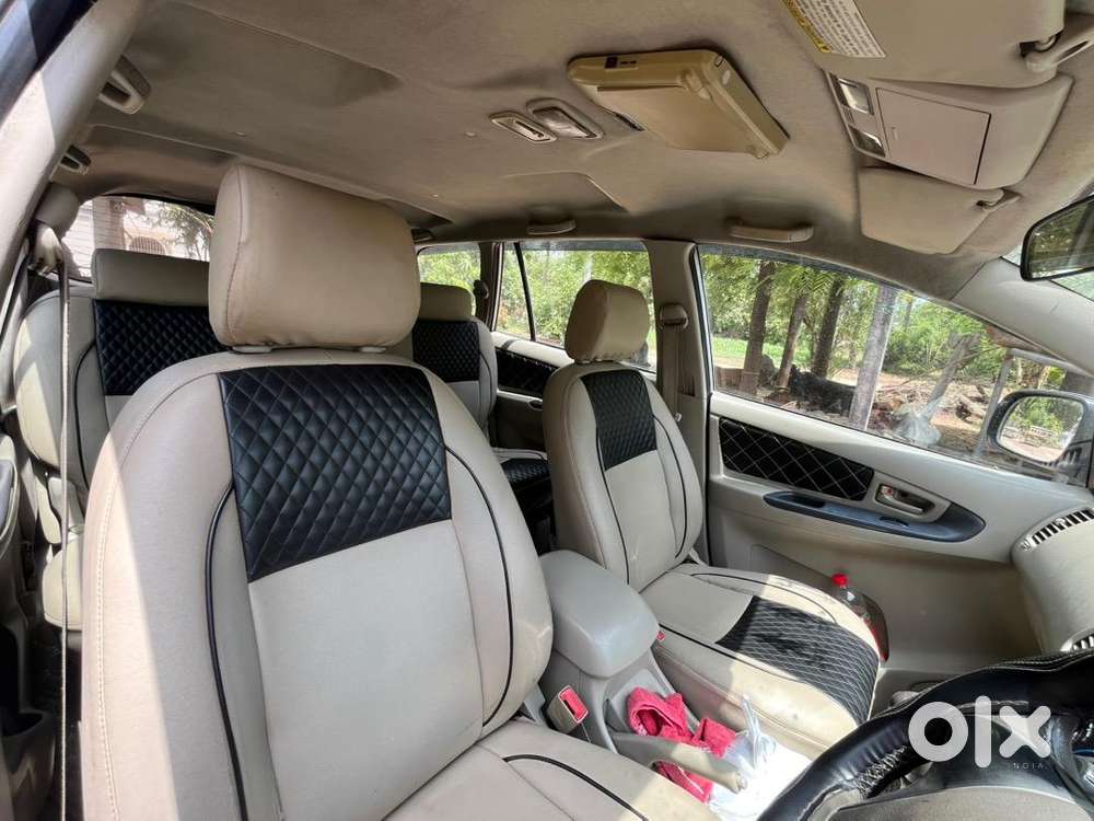 Toyota Innova 2012 Diesel Well Maintained