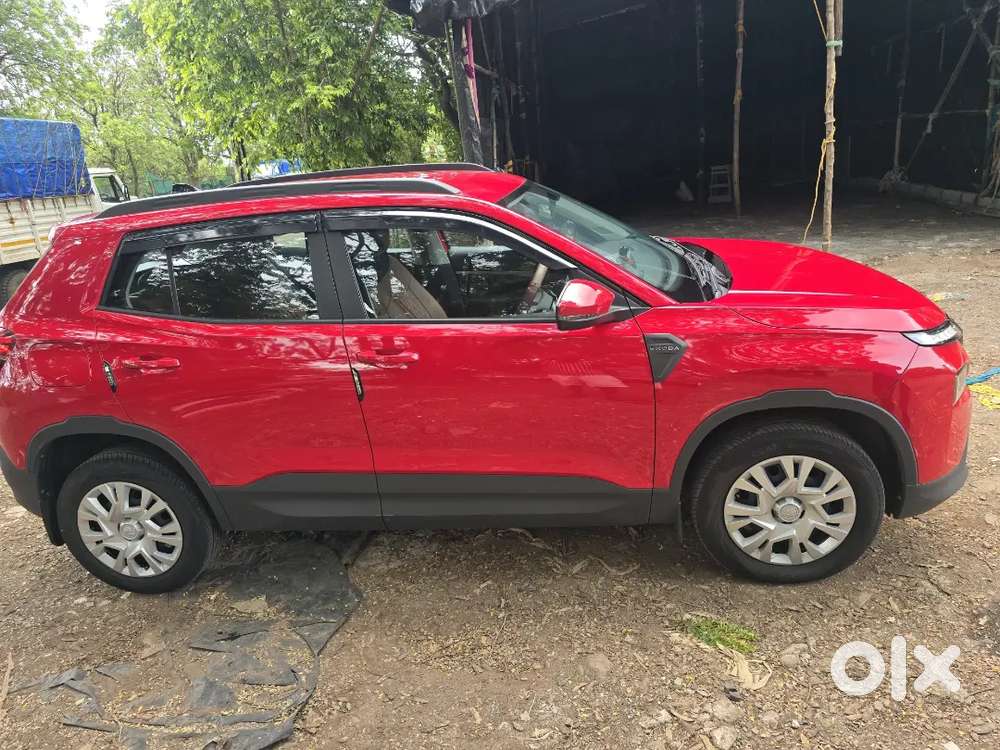 Skoda Kylaq Classic 2025 | 2,500 Km | Red | Accessories | Like New
