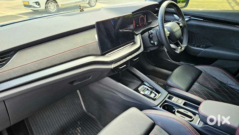 Skoda Octavia 2.0 Vrs 230, 2025, Petrol