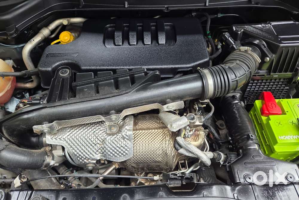 Mahindra Xuv300 W8 Option Diesel, 2023, Diesel