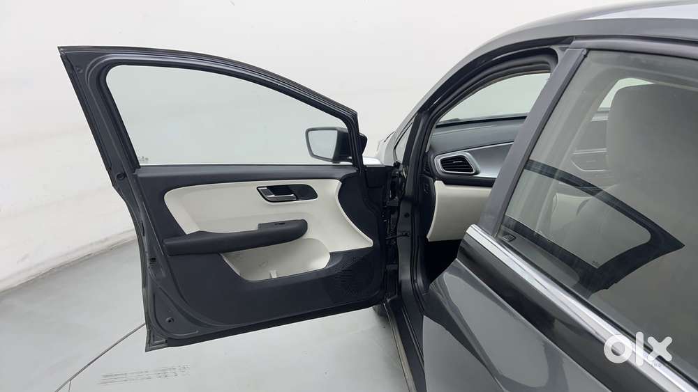 Tata Altroz 1.5 Xz Plus Diesel, 2021, Diesel