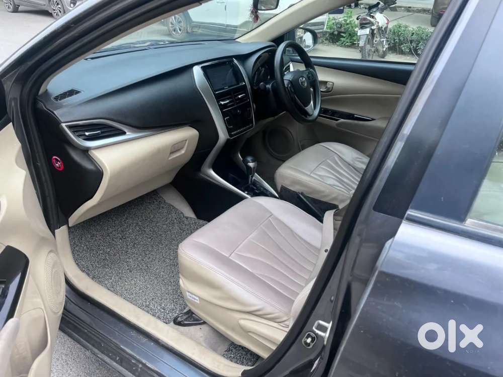 Toyota Yaris G Cvt, 2018, Petrol