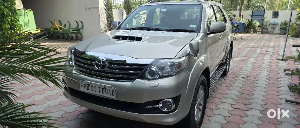 Toyota Fortuner 2013 Diesel Automatic Vip Number