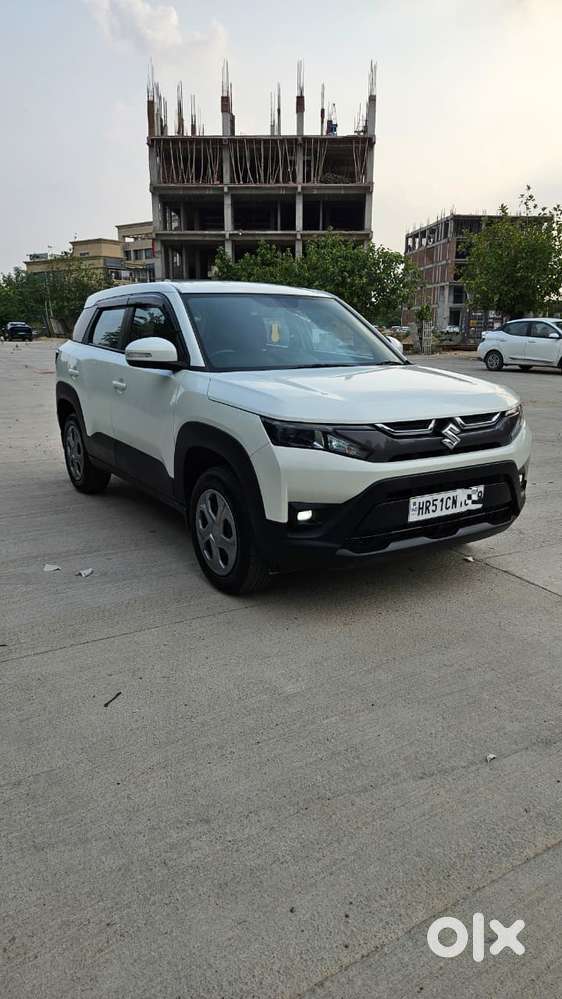 Maruti Suzuki Brezza 1.5 Lxi Smart Hybrid, 2024, Petrol